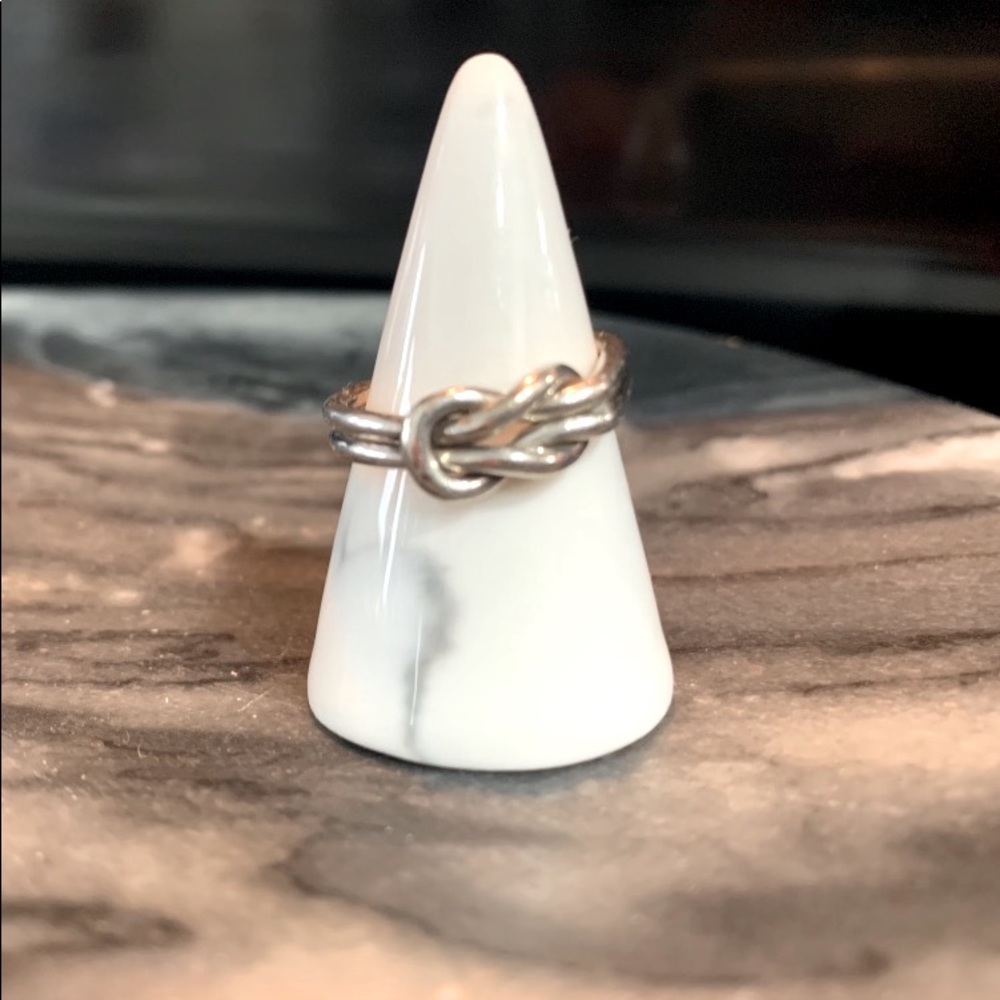 925 Sterling Silver Criss Cross Knot Ring (Size - 9) - Picture 9 of 12